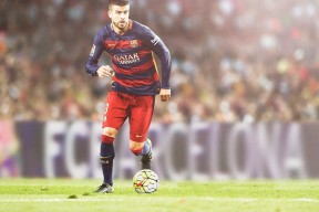 世界杯最新消息-双星闪耀，梅西无视规则更新五连斩，湖人极限挑战再创辉煌